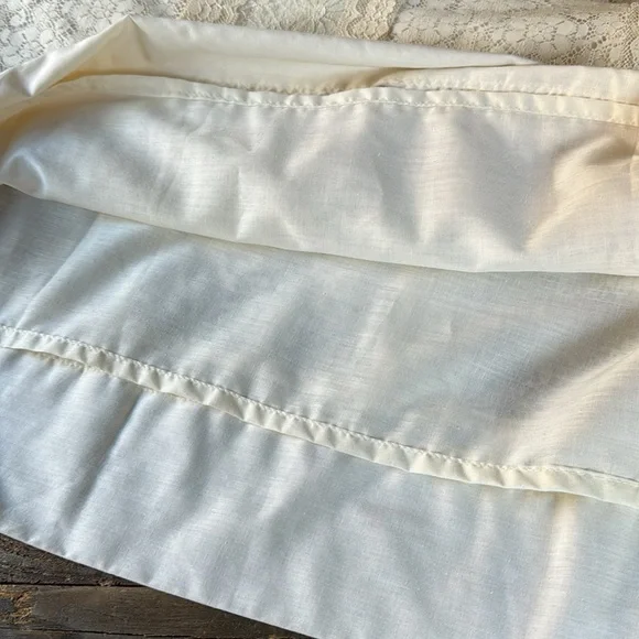 Vintage Carefree Fashions cream full lace maxi skirt GVC size L - Picture 9 of 9